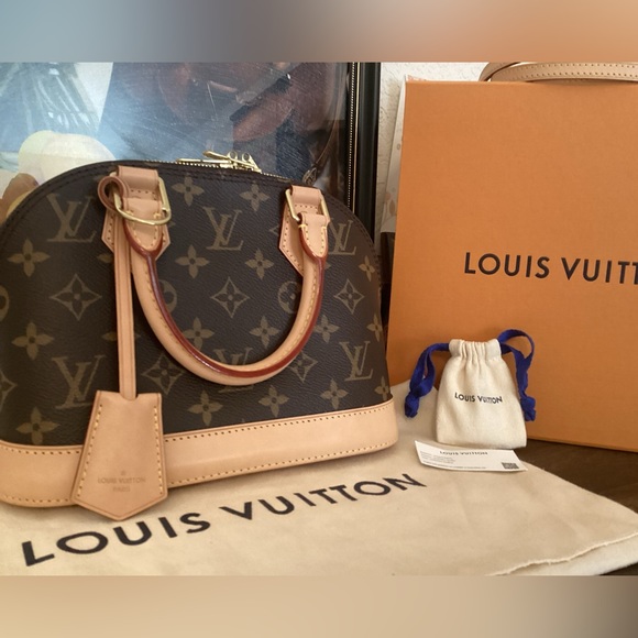 AUTHENTIC LOUIS VUITTON ALMA BB Monogram EUC - Picture 9 of 16